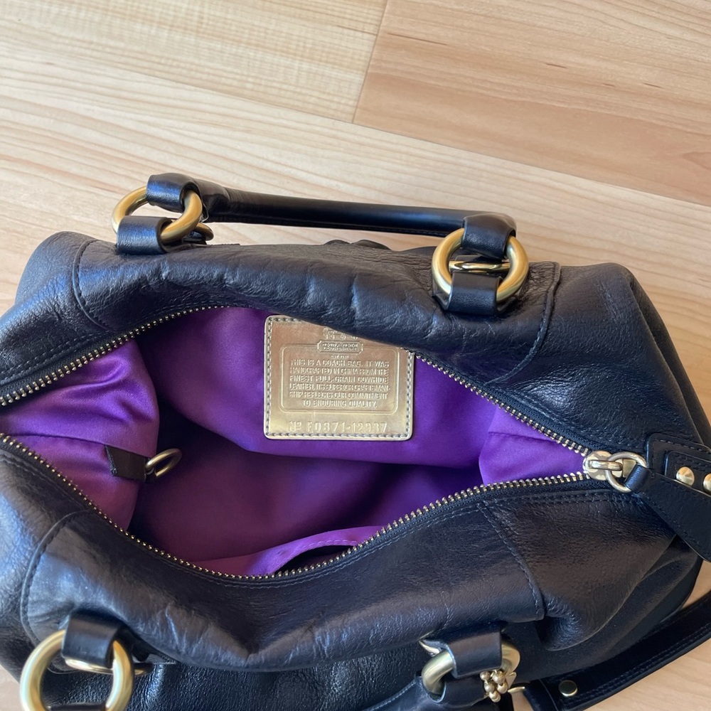 Coach bag in wallet